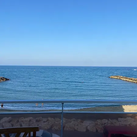 Spacious Air-conditioned Duplex With 270 Degree Sea Views