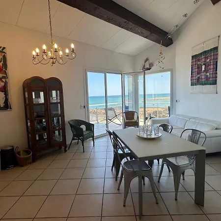 Apartment Spacious Air-conditioned Duplex With 270 Degree Sea Views Sainte-Marie