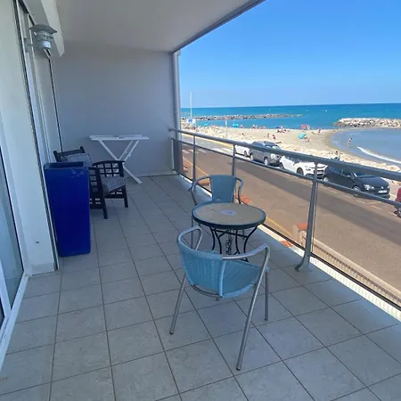 Spacious Air-conditioned Duplex With 270 Degree Sea Views *