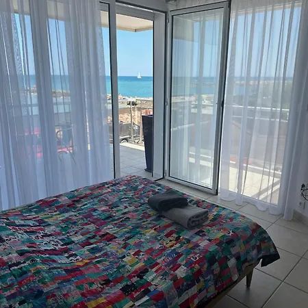 Apartment Spacious Air-conditioned Duplex With 270 Degree Sea Views Sainte-Marie