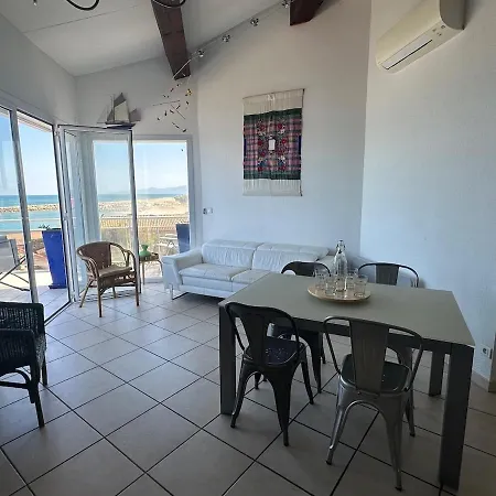 Spacious Air-conditioned Duplex With 270 Degree Sea Views