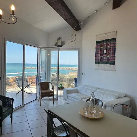 Apartment Spacious Air-conditioned Duplex With 270 Degree Sea Views Sainte-Marie